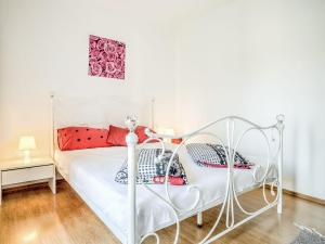 Apartment Ulika-1 by Interhome