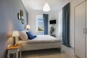 *** Lounge terrace apartment with the harbour view city centre ***