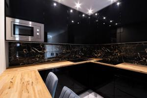 MIRA APARTMENTS