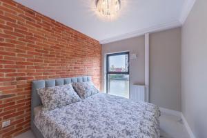 MIRA APARTMENTS
