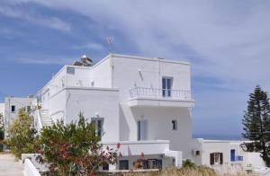 Studios Akrogiali Amorgos Greece