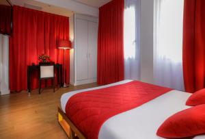 Hotels Hotel Ambre : photos des chambres