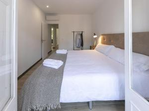 Bravissimo Rambla Eiffel Bridge 2