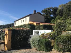 Casa Vacanze "Casale al Pino"