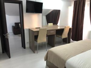 FAST Airport Accomodation