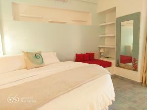 Deluxe Honeymoon Suite with Sea View