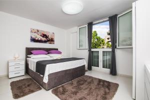 CITY AND BEACH LUXURY 4 STARS APARTMENT SPLIT