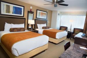 Standard Queen Room room in Isle of Capri Casino Hotel Boonville