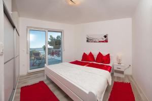 Villa with Sea View room in Seaside luxury villa with a swimming pool Medici Omis - 6071