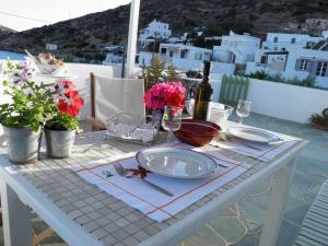 Sun & Sea Apartment Sifnos Greece