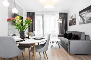 Apartments Warsaw Dzielna by Renters