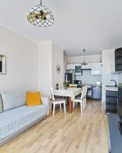 Lovely Warsaw Holiday Apartment