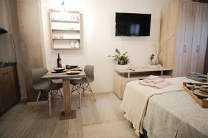 Sunny Suites & Studio