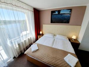 Double Room with Lake View room in Hotel Mazuria