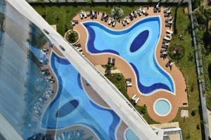 Calista, Empire, Seven Stars Residence