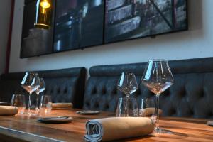 Hotels Domaine Riberach - Restaurant etoile - Spa - Piscine naturelle - Vignoble bio : photos des chambres