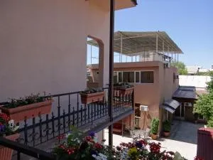 فندق Areg - Ayntʼapʼ