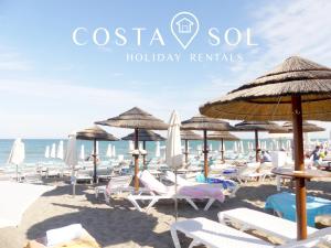 LA CARIHUELA TORREMOLINOS- STUDIO 1- COSTA SOL HOLIDAY RENTALS