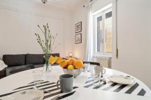 GuestHost - San Giovanni in Monte Apartment