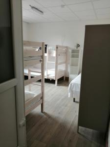 Hotels Hotel de Normandie : photos des chambres