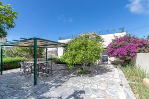 Home In Tinos Town (3 bedrooms) Tinos Greece