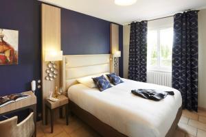 Hotels Pont du Chalon Hotel and Restaurant : photos des chambres