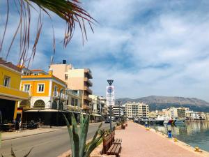 Sideratos Sea View City Apartment Chios-Island Greece