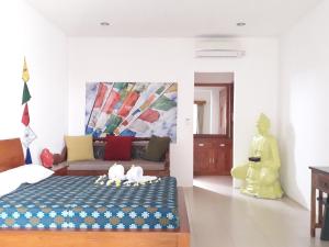 Phòng Giường Đôi Hạng Bình Dân (Budget Double Room)