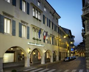 4 hvězdičkový hotel Astoria Hotel Italia Udine Itálie