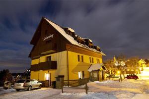 Schneeberg Apartmany - 3hvězdičkové hotely ve městě Boží Dar