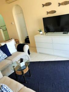 Regina Gardens, Phase 1 (Sea View)