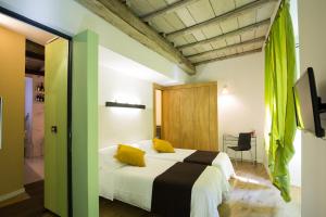 Nerva Accommodation