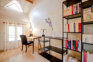 B&B / Chambres d'hotes B&B L'Oree du Bois Bourgogne - Adults Only : photos des chambres