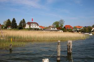 Talu Ferienhaus Südblick am Yachthafen Breege Saksamaa