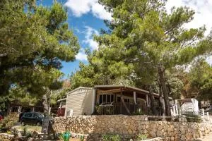 Mobile homes Ante Mali - 伊穆尼