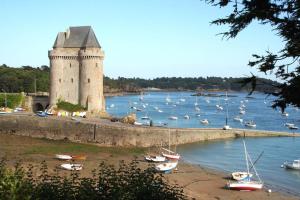 Appartements Joli 2 pieces Renove au Calme a Saint-Malo/Quartier Saint Servan : photos des chambres