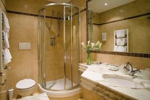 Small Single Room room in Hotel California