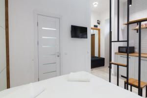 LEOGRAND Loft-studio on Husiak 8