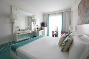 Basic Double or Twin Room with City View