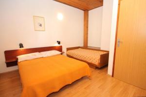 Apartments and rooms by the sea Medulin 7278