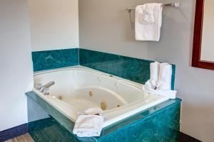 howard johnson by wyndham branson theatre district