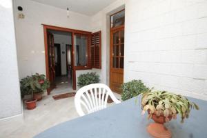 One-Bedroom Apartment with Terrace and Sea View room in Apartments by the sea Zaklopatica Lastovo - 8346