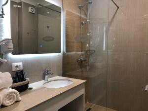 Deluxe Double Room with Balcony room in Luna_ FF