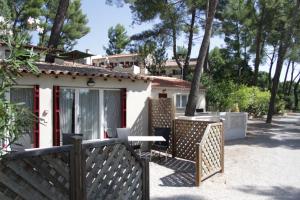 Hotels Le Mas des Ecureuils : photos des chambres