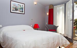 Hotels Le Mas des Ecureuils : photos des chambres