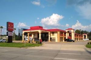 Econo Lodge Inn & Suites West - Energy Corridor