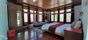 Youthok Guest House