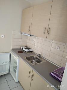 LAZAROS APARTMENTS