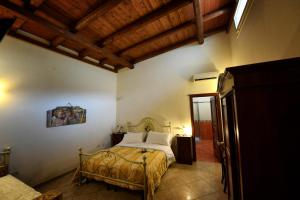 Triple Room with Private Bathroom room in Palazzo Corcioli