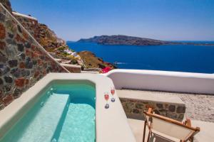 Oia Mare Villas Santorini Greece